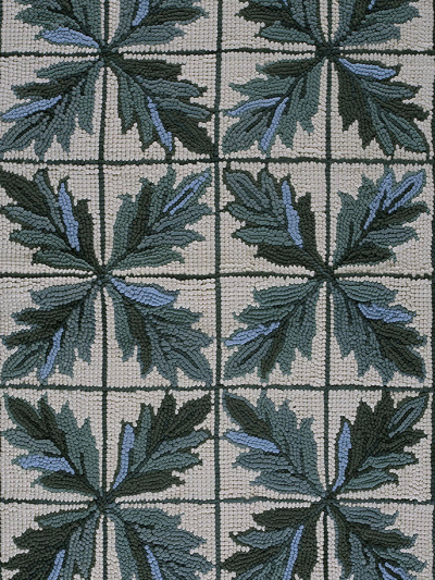 1052F